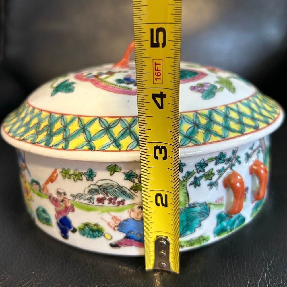 Vintage Chinese Famille Rose Porcelain Bowl With Lid - Picture 12 of 16